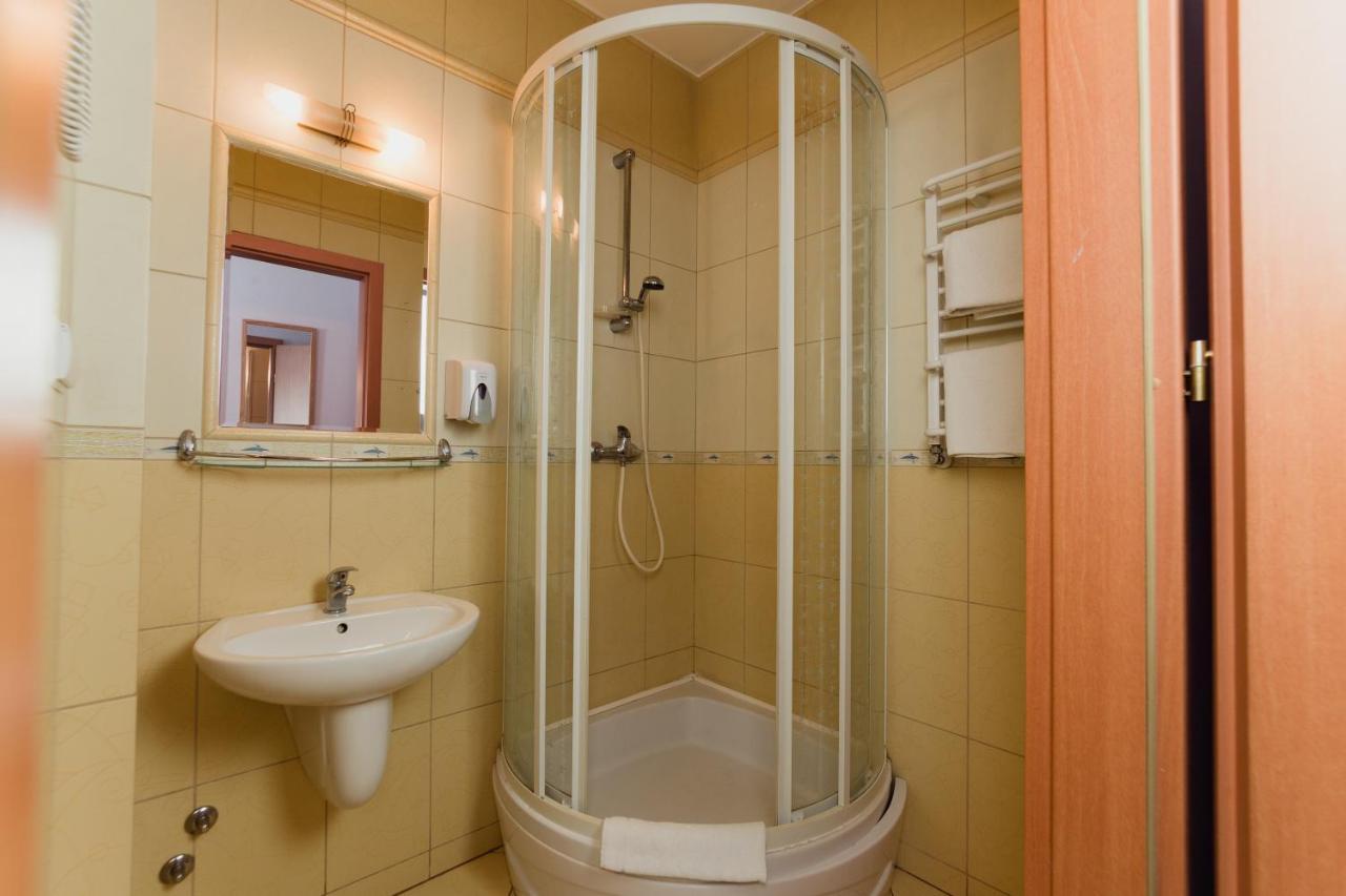 Karpackie Pokoje Krosno Luaran gambar