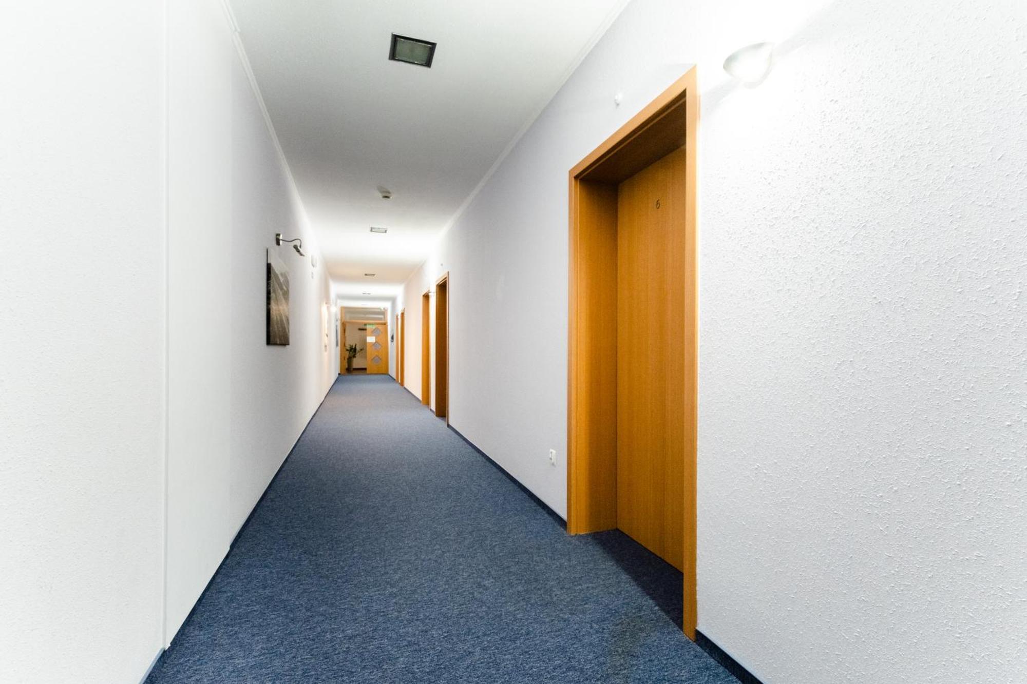 Karpackie Pokoje Krosno Luaran gambar